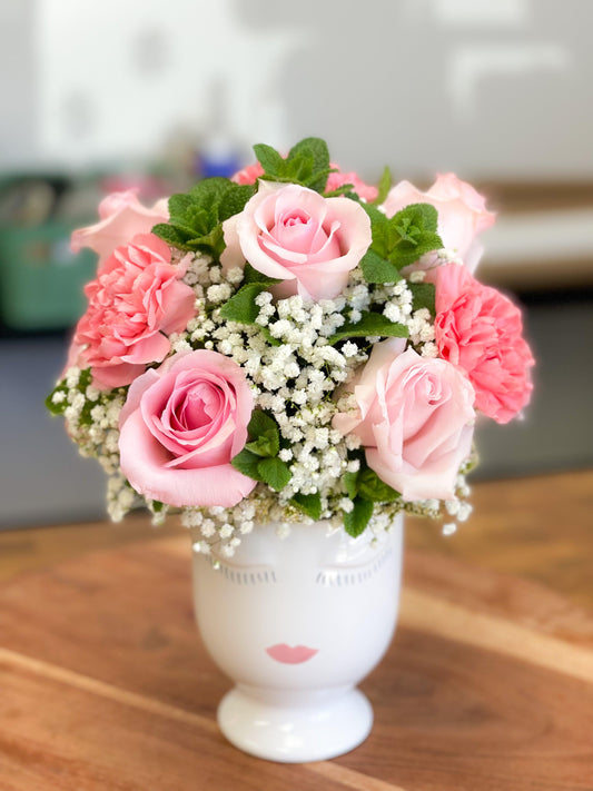 the Boss Lady - Fresh Roses Tanit Florist