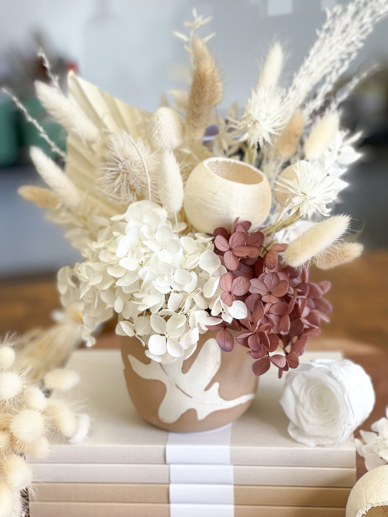 Neutral Dried flower arrangement- Natural dried flowers Tanit Florist