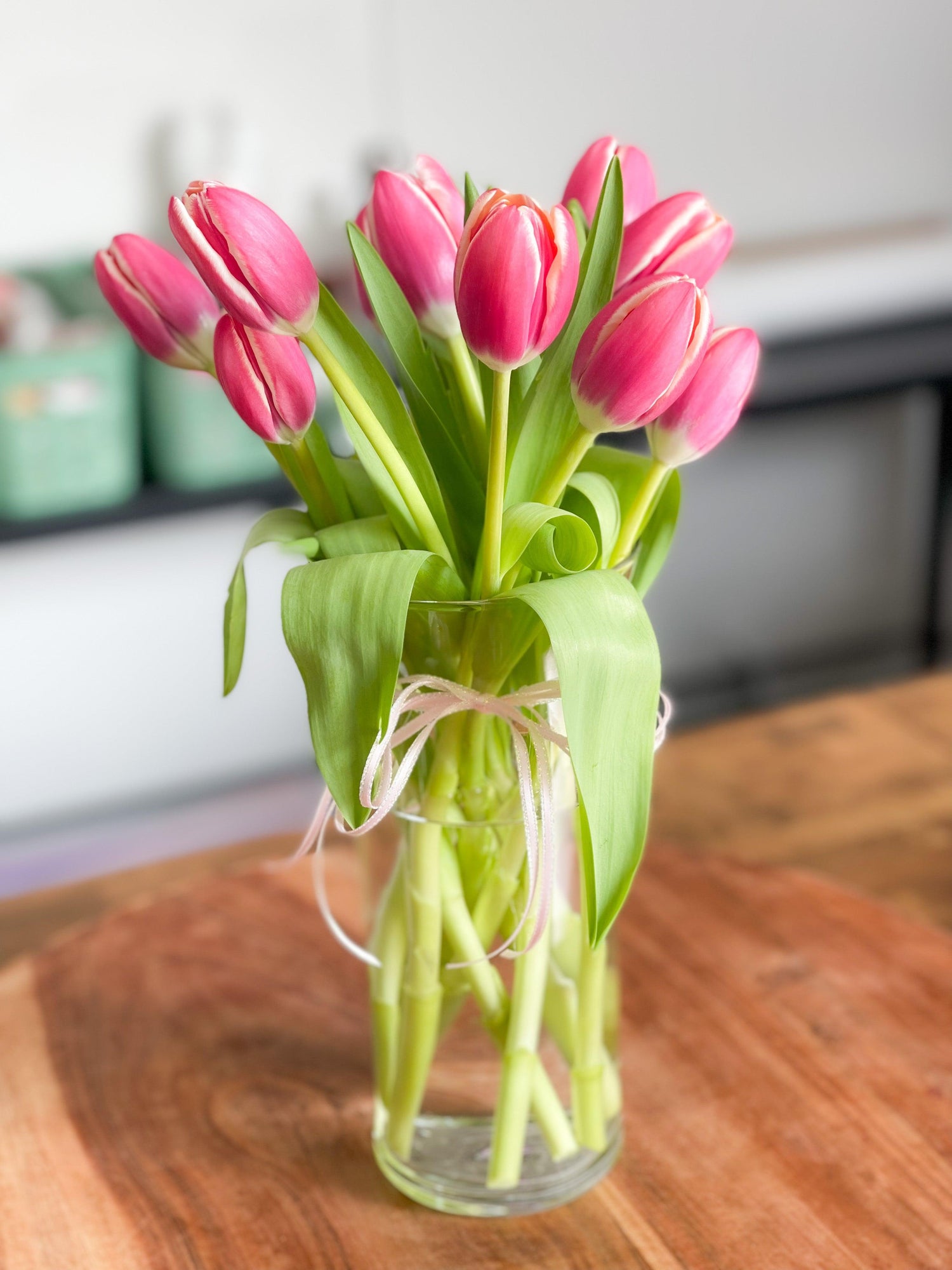 Only tulips Tanit Florist