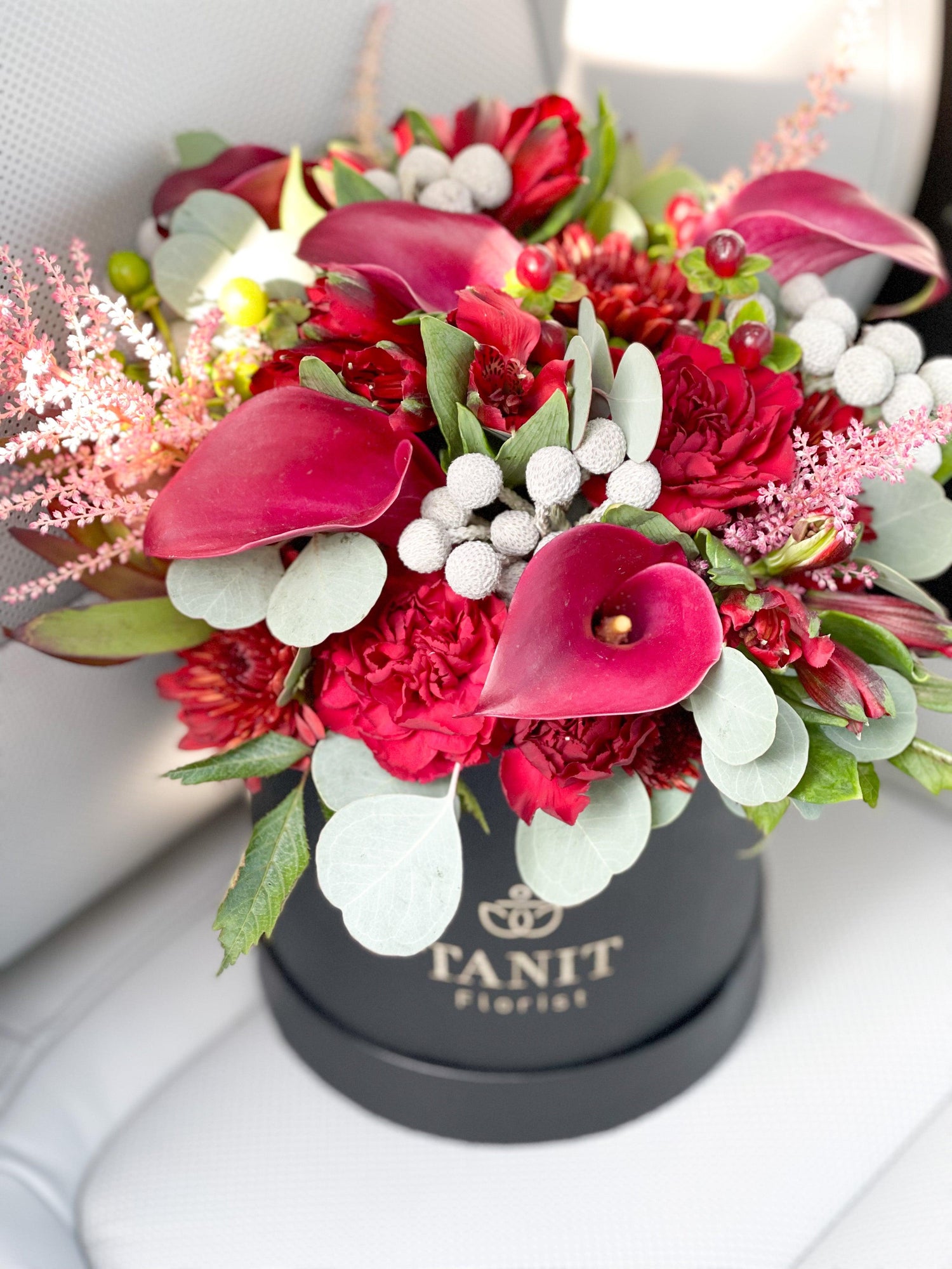 Flower Box - The Majesty Tanit Florist