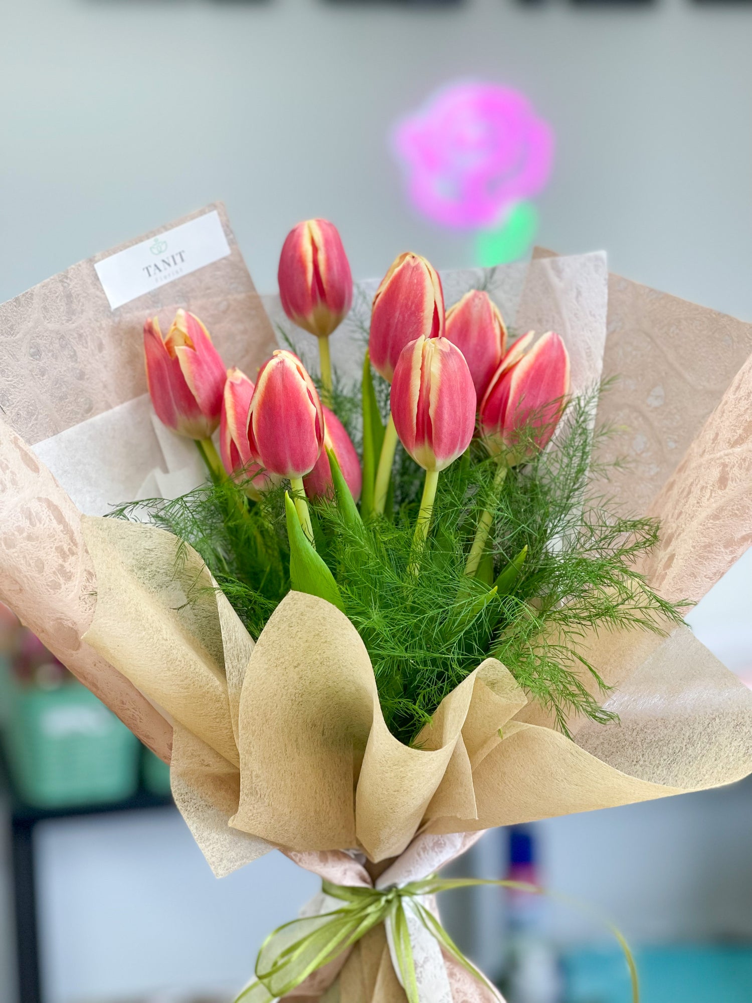 Only tulips Tanit Florist
